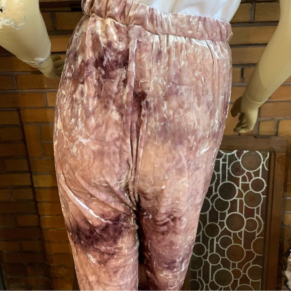 RAINBOW PINK & DARK PINK CRUSHED VELOUR JOGGER PANTS (1X) - Picture 9 of 13